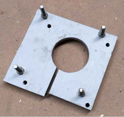 The mounting plate I fabricated from 6mm aluminium.